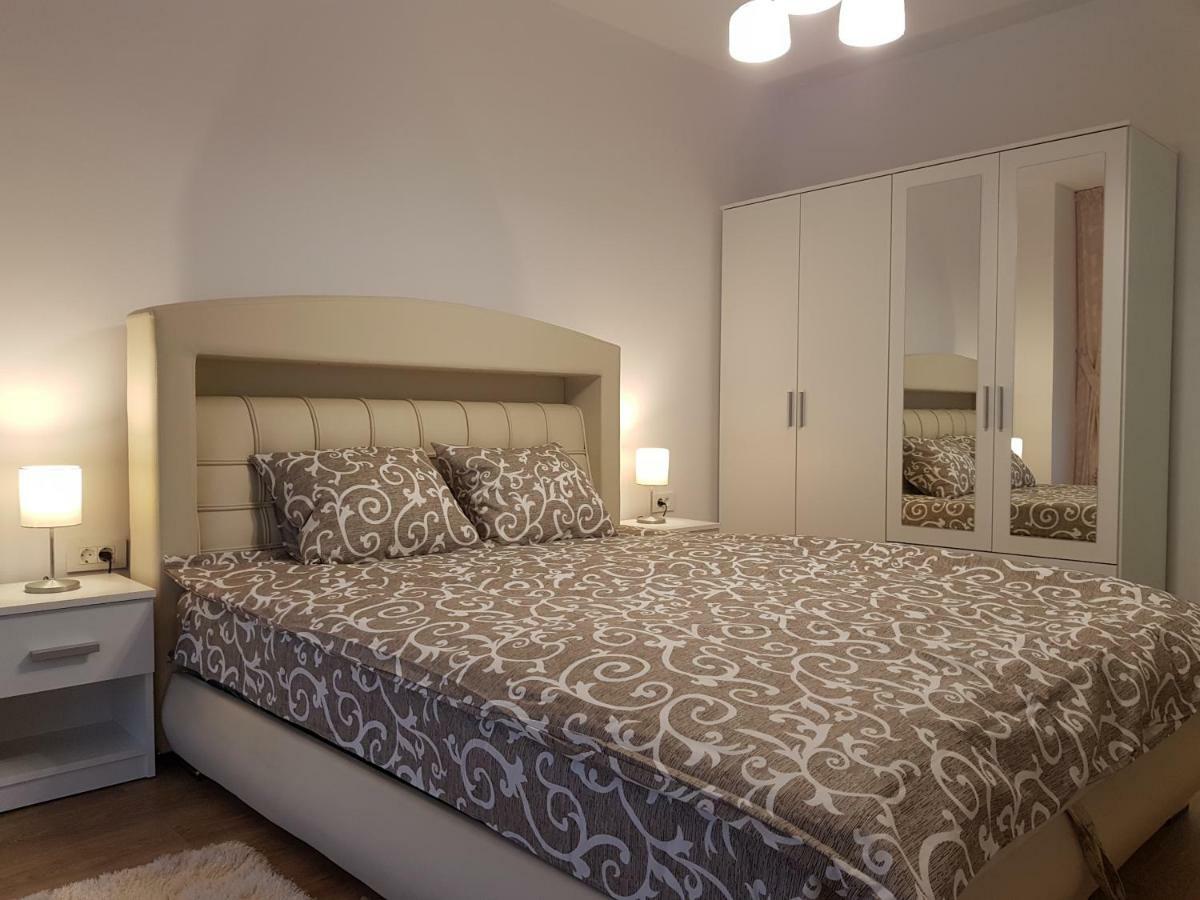 Apartament Monadin 3 Braşov Eksteriør billede